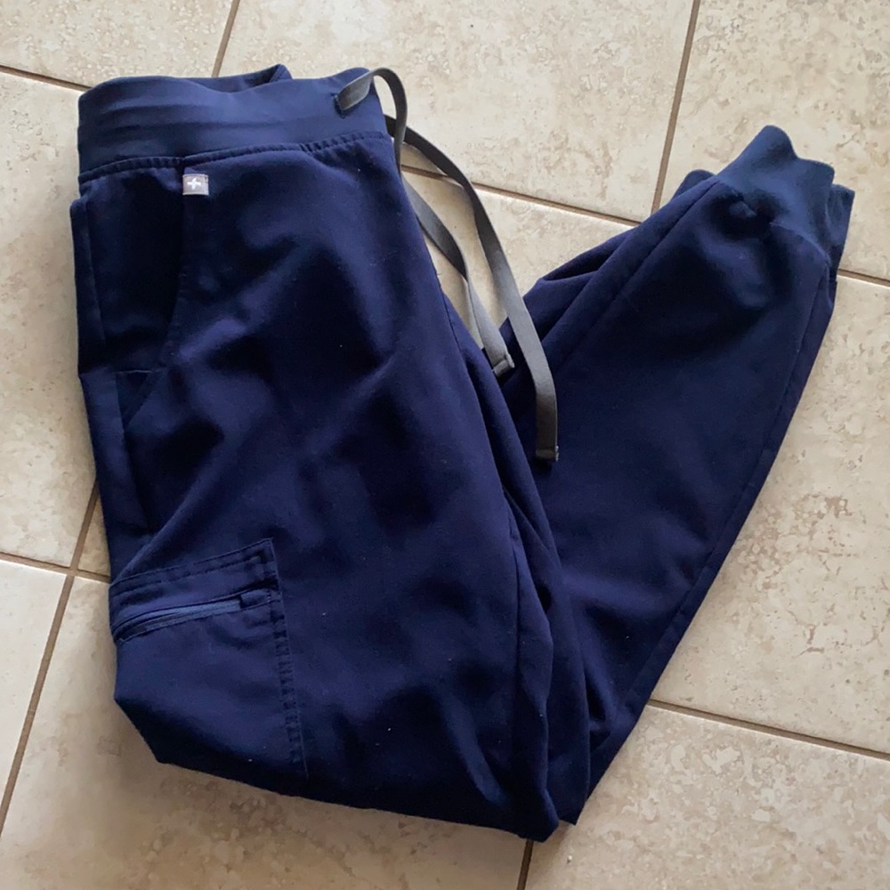 figs scrub pants -small